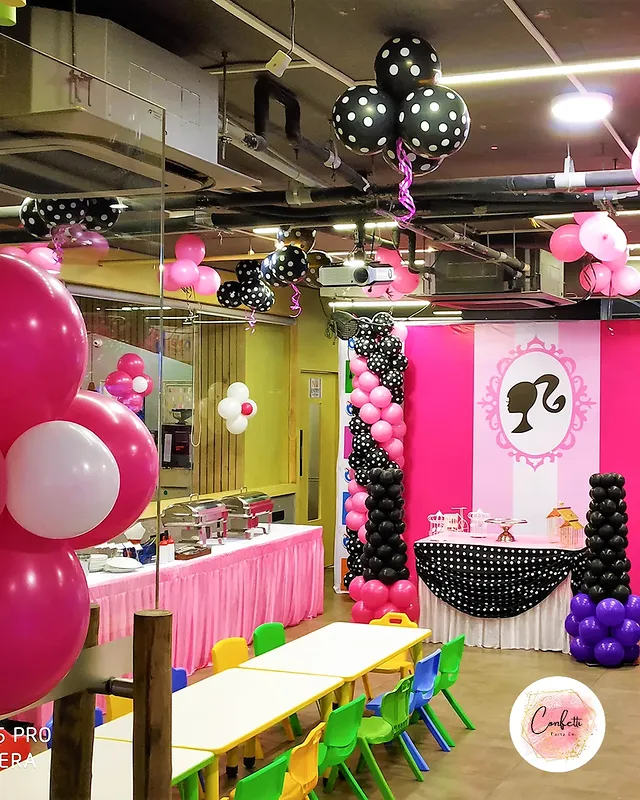 New Year Decorations in Noida